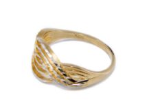 Bicolor áttört arany gyűrű