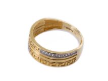Köves görög mintás arany gyűrű