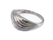 Köves hullámos ezüst gyűrű