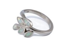Opálos leveles ezüst gyűrű