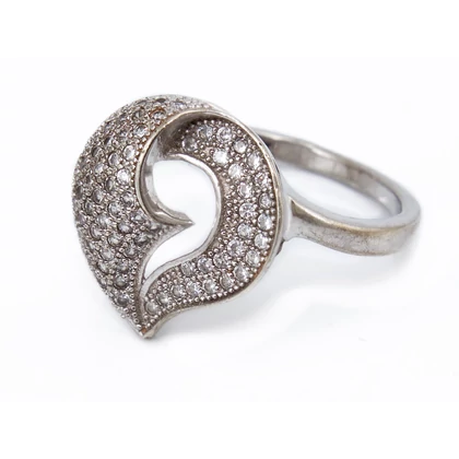 Köves áttört leveles fehérarany gyűrű