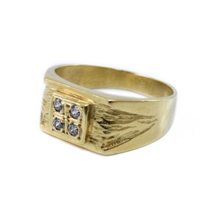 Köves arany pecsétgyűrű