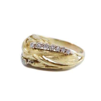 Gyémánt köves opálos arany gyűrű