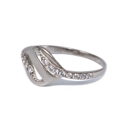 Köves fehérarany gyűrű Köves fehérarany gyűrű