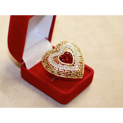 Felújított arany piros szív köves gyűrű Felújított arany piros szív köves gyűrű