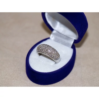 Felújított arany gyémánt köves gyűrű Felújított arany gyémánt köves gyűrű