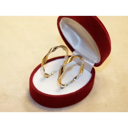 Új arany bicolor csavart karika fülbevaló Új arany bicolor csavart karika fülbevaló