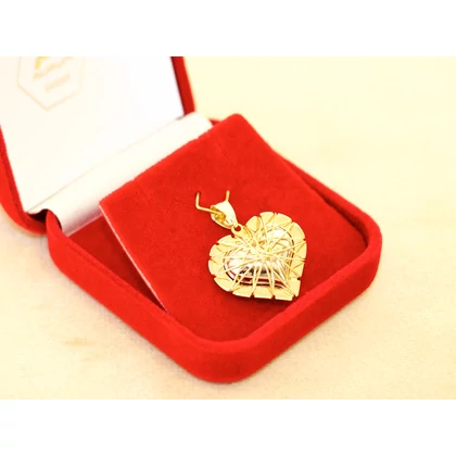 Felújított arany huzalos szív medál Felújított arany huzalos szív medál