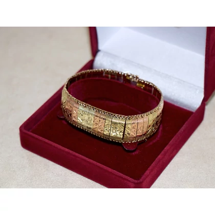 Felújított arany bicolor lapok karlánc Felújított arany bicolor lapok karlánc