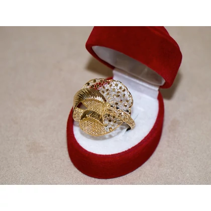 Új arany virág gyűrű Új arany virág gyűrű