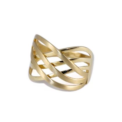 Áttört hullámok arany gyűrű