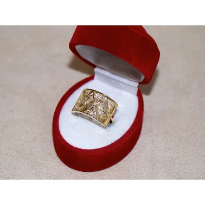 Új arany köves szögletes fantázia gyűrű Új arany köves szögletes fantázia gyűrű