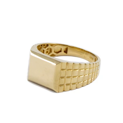 Arany pecsétgyűrű rácsos mintával