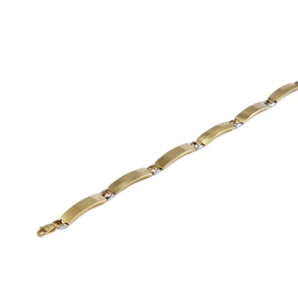 Matt és fényes szelvényes arany karlánc