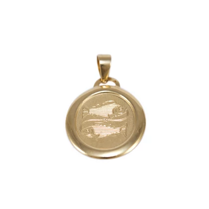 Halak mattított ovális arany medál