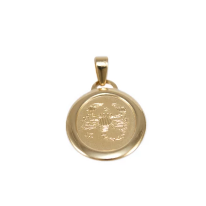 Skorpió mattított ovális arany medál