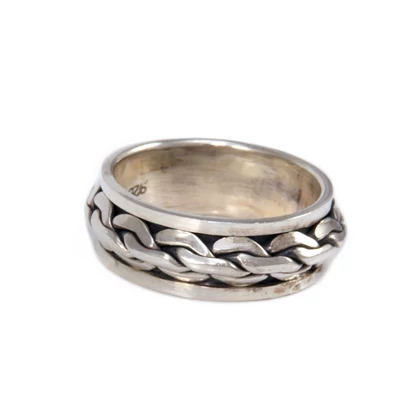 Antikolt középen forgó ezüst karikagyűrű  Antikolt középen forgó ezüst karikagyűrű