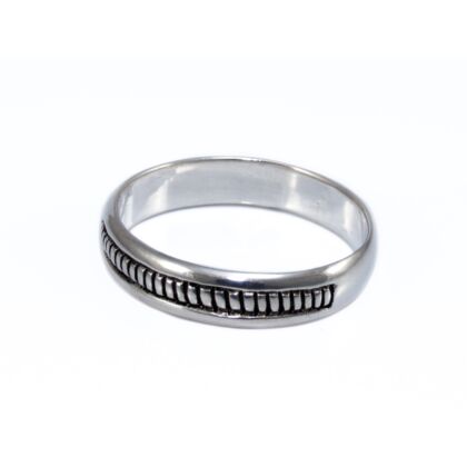 Antikolt mintás férfi ezüst karikagyűrű