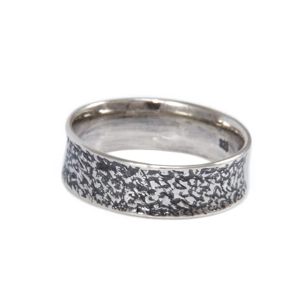 Antikolt mintás ezüst karikagyűrű 