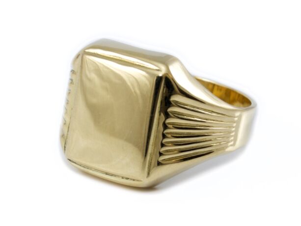 Sávos arany pecsétgyűrű