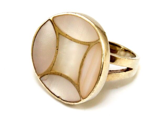 Gyöngyházas női ezüst gyűrű