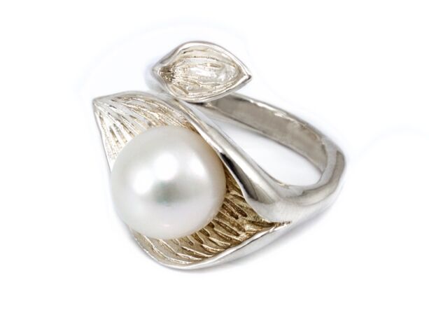 Gyöngyös virágos ezüst gyűrű