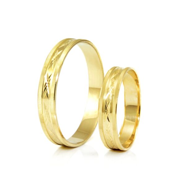 Vésett arany karikagyűrű