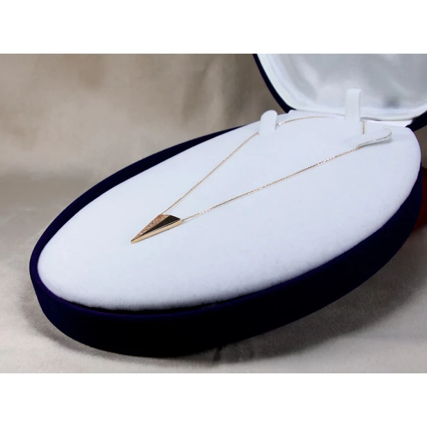 Új rozé arany anker lánc köves háromszög medállal Új rozé arany anker lánc köves háromszög medállal