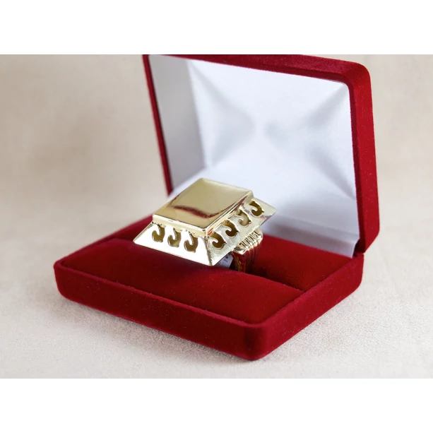 Felújított arany férfi pecsétgyűrű Felújított arany férfi pecsétgyűrű