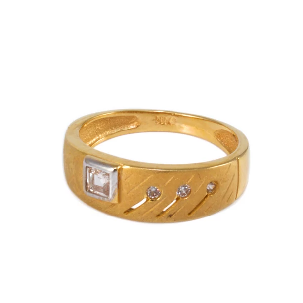 Köves matt arany gyűrű Köves matt arany gyűrű