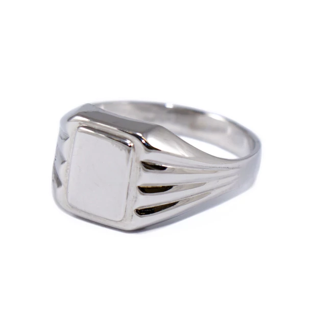 Fehérarany szögletes pecsétgyűrű Fehérarany szögletes pecsétgyűrű
