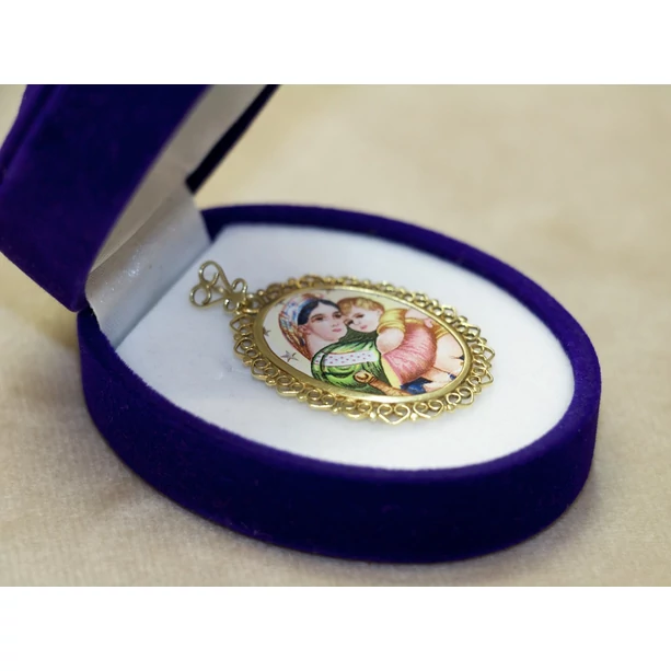 Felújított arany Máriás medál Felújított arany Máriás medál