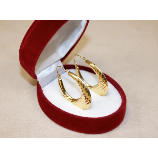 Új arany vésett ovál fülbevaló Új arany vésett ovál fülbevaló