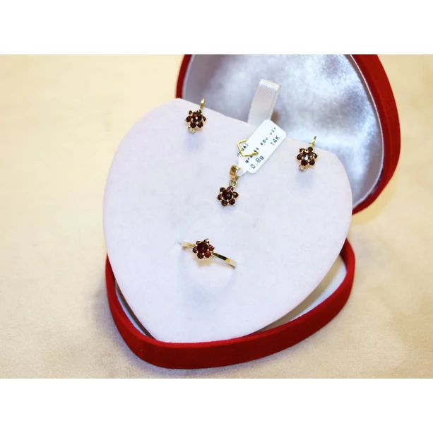 Új arany gránát köves virágos medál Új arany gránát köves virágos medál