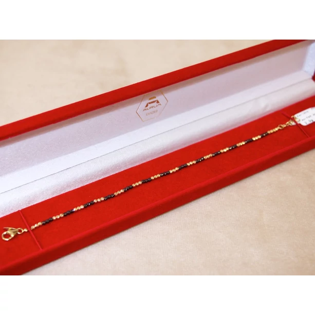 Új arany-fekete bogyós karlánc Új arany-fekete bogyós karlánc