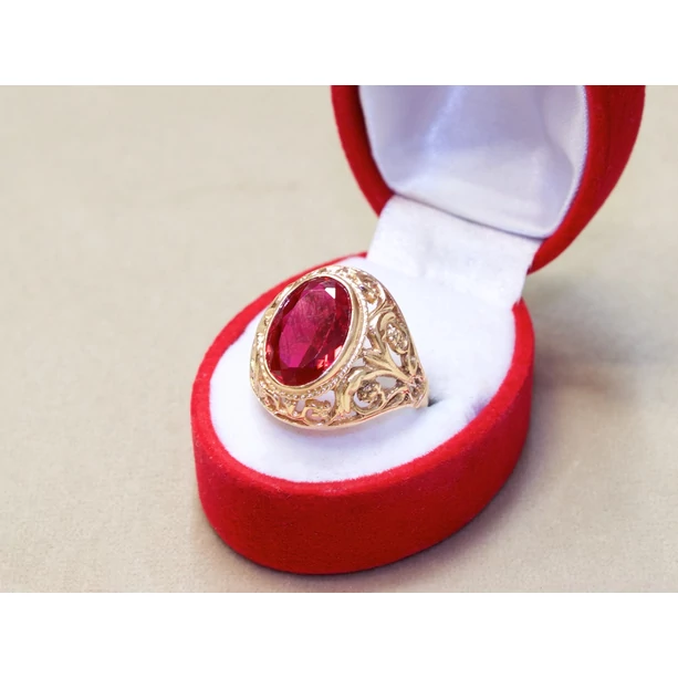 Felújított arany piros köves gyűrű Felújított arany piros köves gyűrű