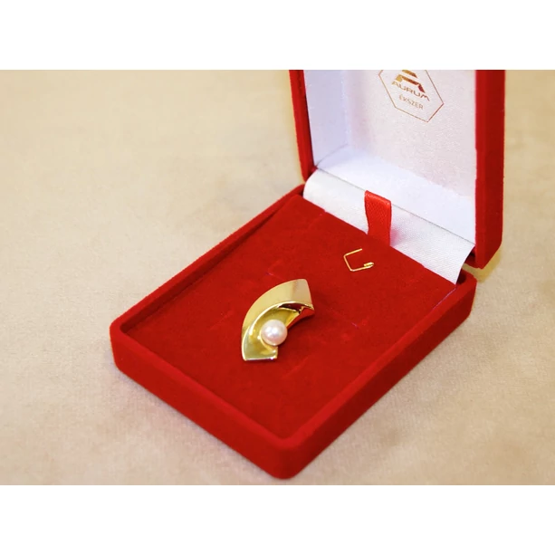 Felújított arany gyöngyös fantázia medál Felújított arany gyöngyös fantázia medál