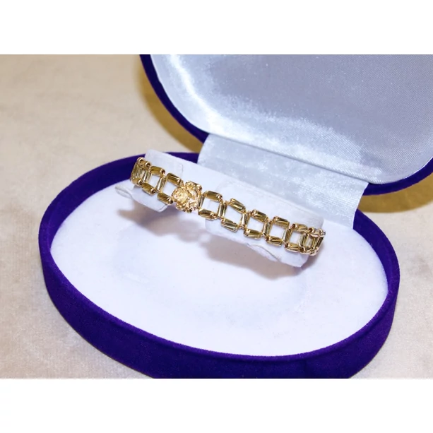 Felújított arany virágos köves karlánc Felújított arany virágos köves karlánc