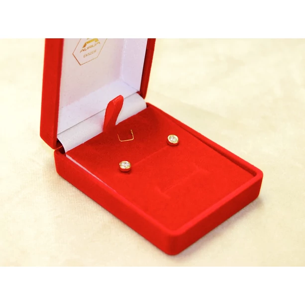 Felújított arany gyémánt köves fülbevaló Felújított arany gyémánt köves fülbevaló