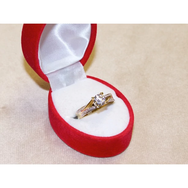 Új arany kősoros szoliter gyűrű Új arany kősoros szoliter gyűrű