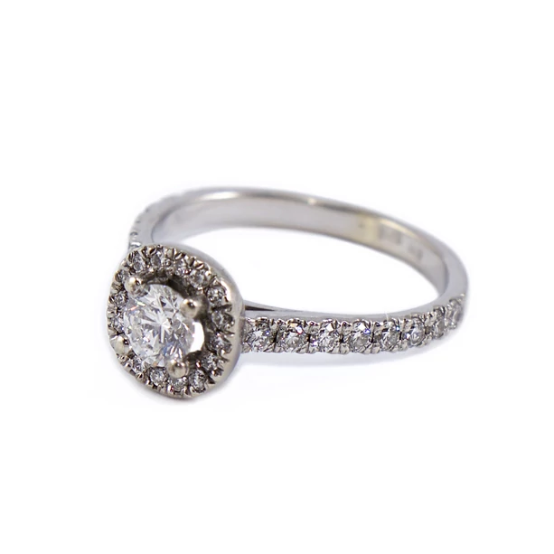 Fehérarany gyémánt köves gyűrű  Fehérarany gyémánt köves gyűrű