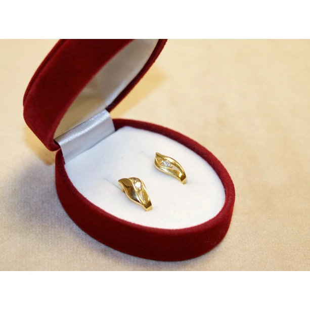 Felújított arany 1 köves levél fülbevaló Felújított arany 1 köves levél fülbevaló