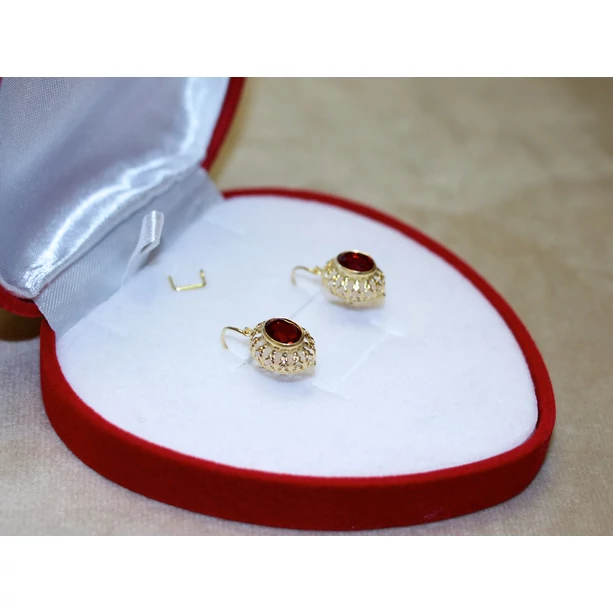Új arany piros köves galériás fülbevaló Új arany piros köves galériás fülbevaló