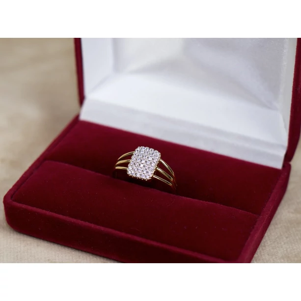 Felújított sokköves arany gyűrű Felújított sokköves arany gyűrű