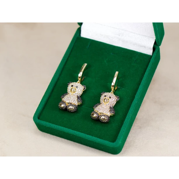 Felújított fekete fehér köves sárga arany macis fülbevaló Felújított fekete fehér köves sárga arany macis fülbevaló