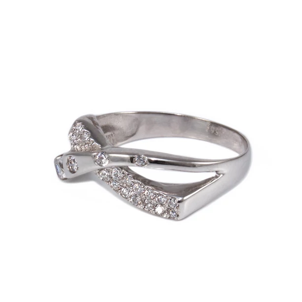 Köves fehérarany fantáziagyűrű Köves fehérarany fantáziagyűrű