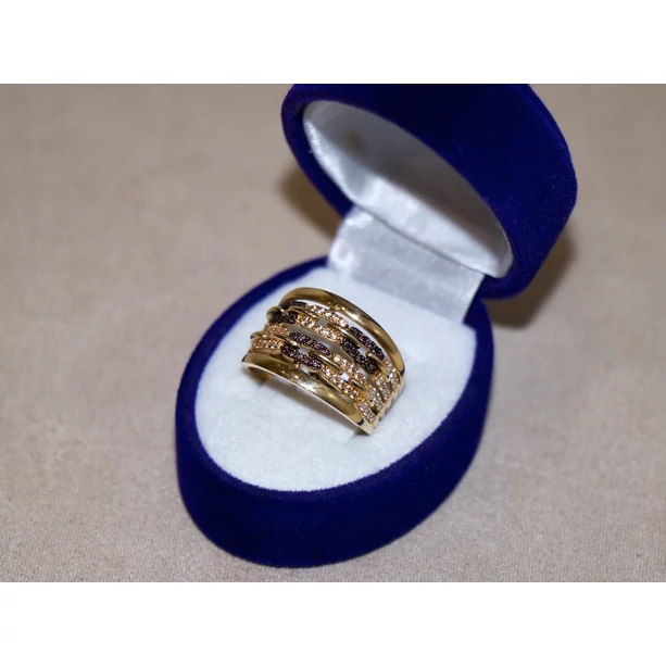 Felújított arany színes köves gyűrű Felújított arany színes köves gyűrű