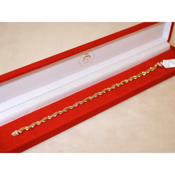 Felújított arany bicolor vésett karlánc Felújított arany bicolor vésett karlánc