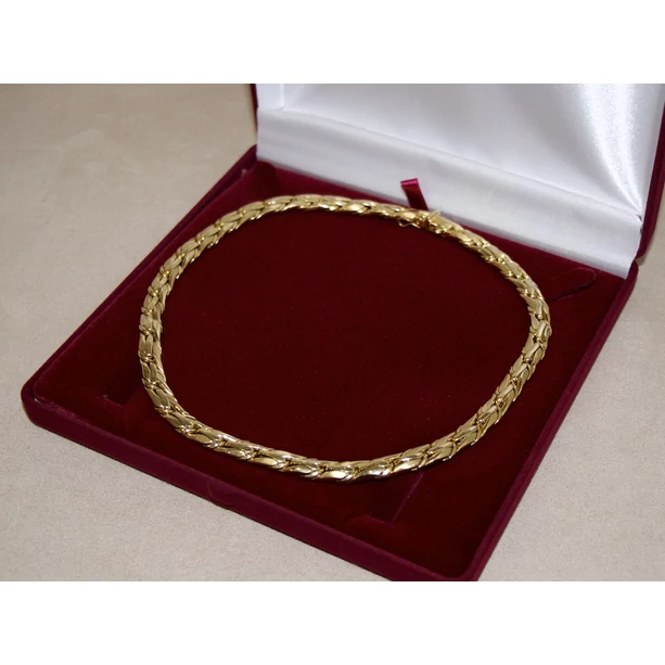 Felújított arany kobra jellegű lánc