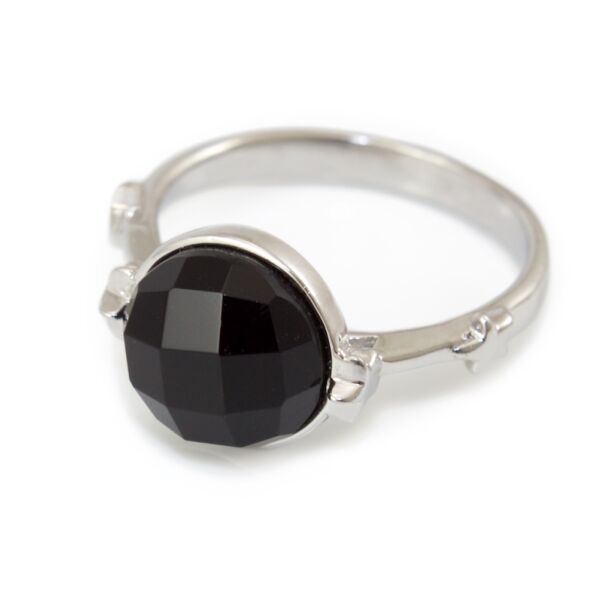 Fekete köves ezüst gyűrű